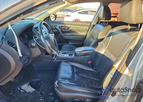 2017 Nissan Altima 2.5 из США, поврежденный, VIN 1N4AL3AP4HC244954